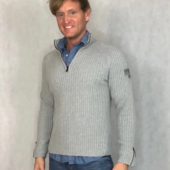 Express men, Gray, pull over sweater, size small - Picture 5 of 6